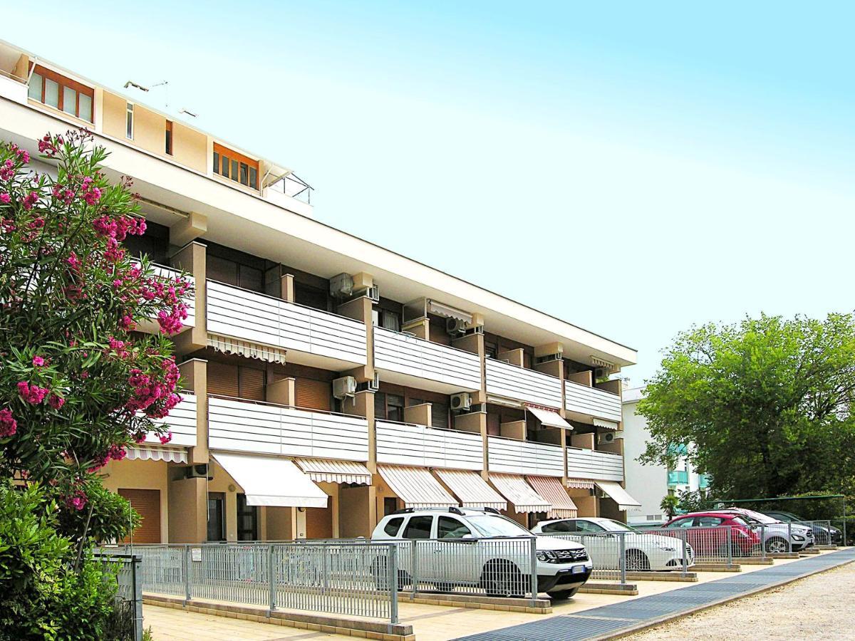 Appartamenti Bristol Bibione Bagian luar foto